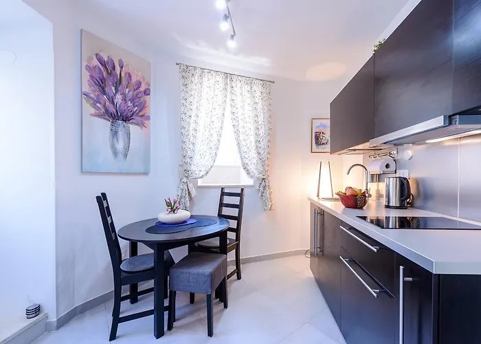 Mino * דוברובניק